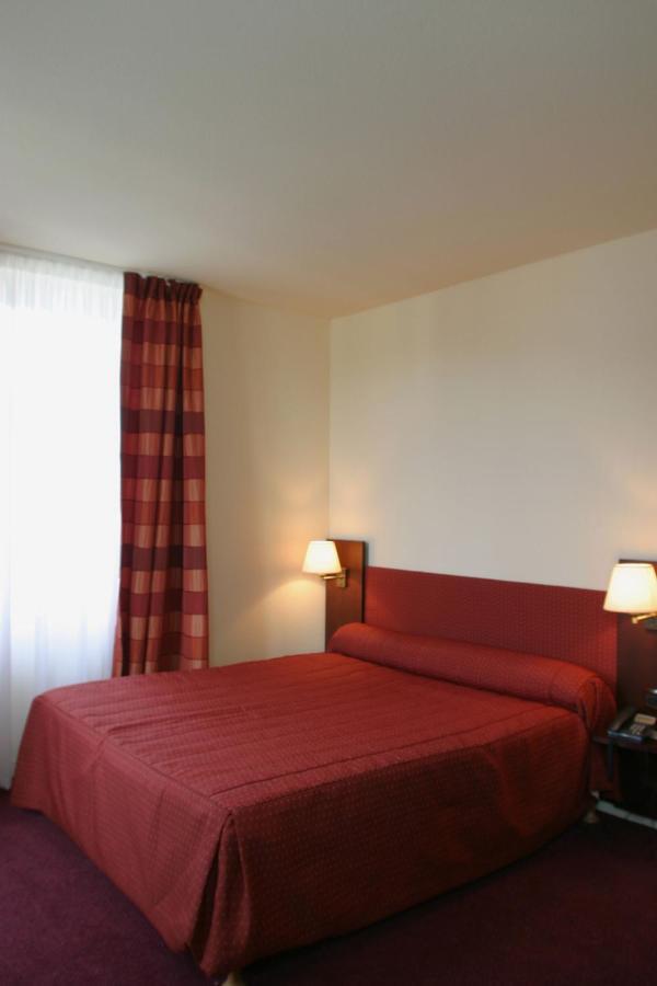 Le Parc Des Fees Hotel Retaurant & Spa لا بوربول الغرفة الصورة